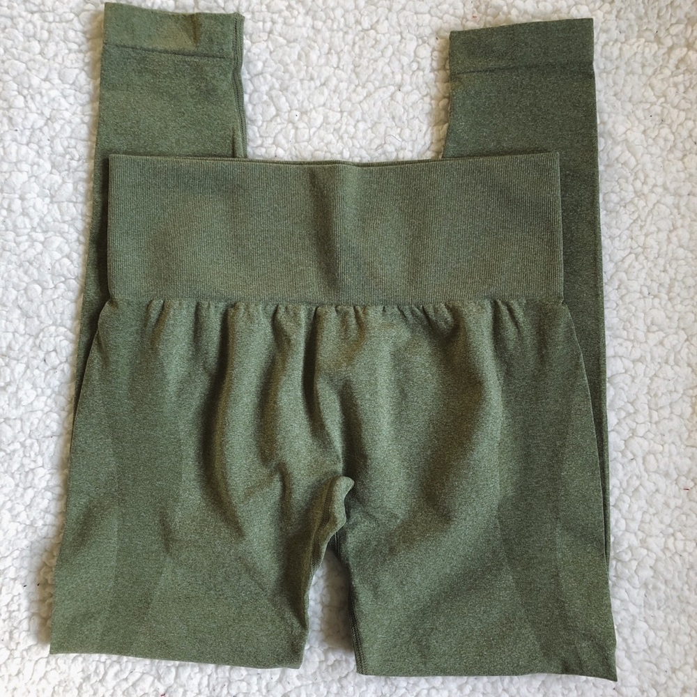 NEW! Green Contour Seamless Leggings M/L - Picture 3 of 9